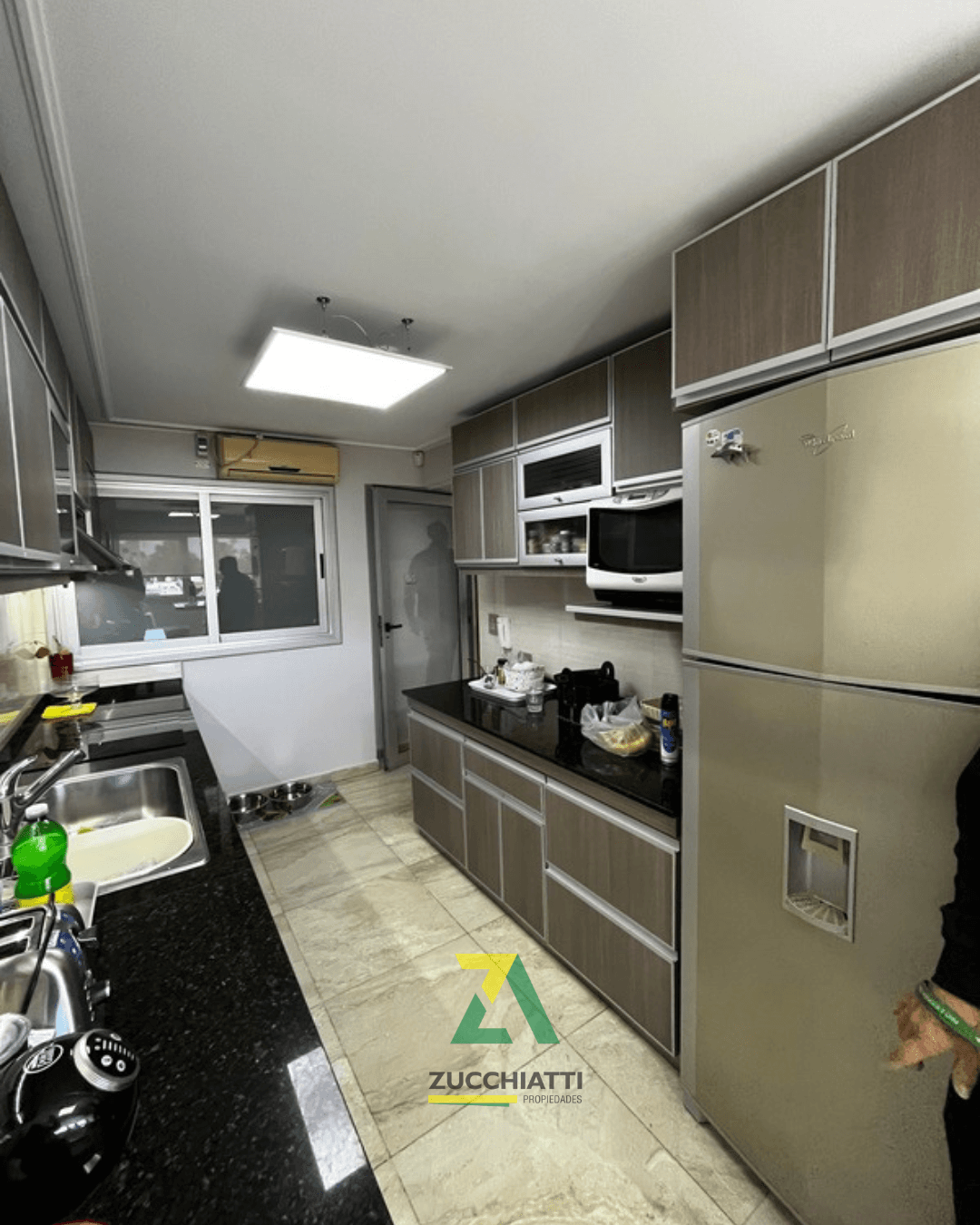 Excelente departamento de 3 dormitorios en Altos del Libertador - 15