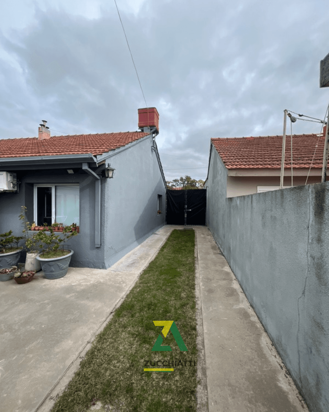 Excelente casa con mejoras en barrio ceco - 20