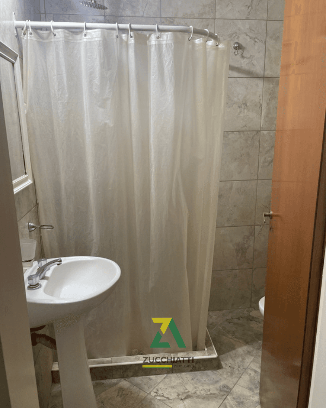 Venta departamento un dormitorio Mariano Moreno - 4