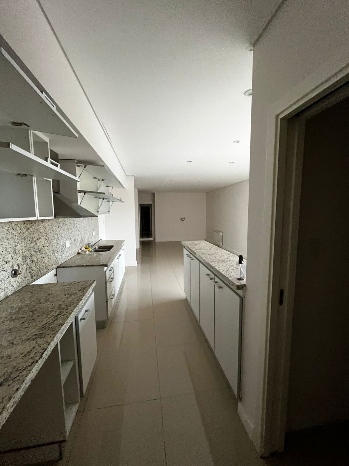 Alquiler departamento moderno con 3 dormitorios - 3