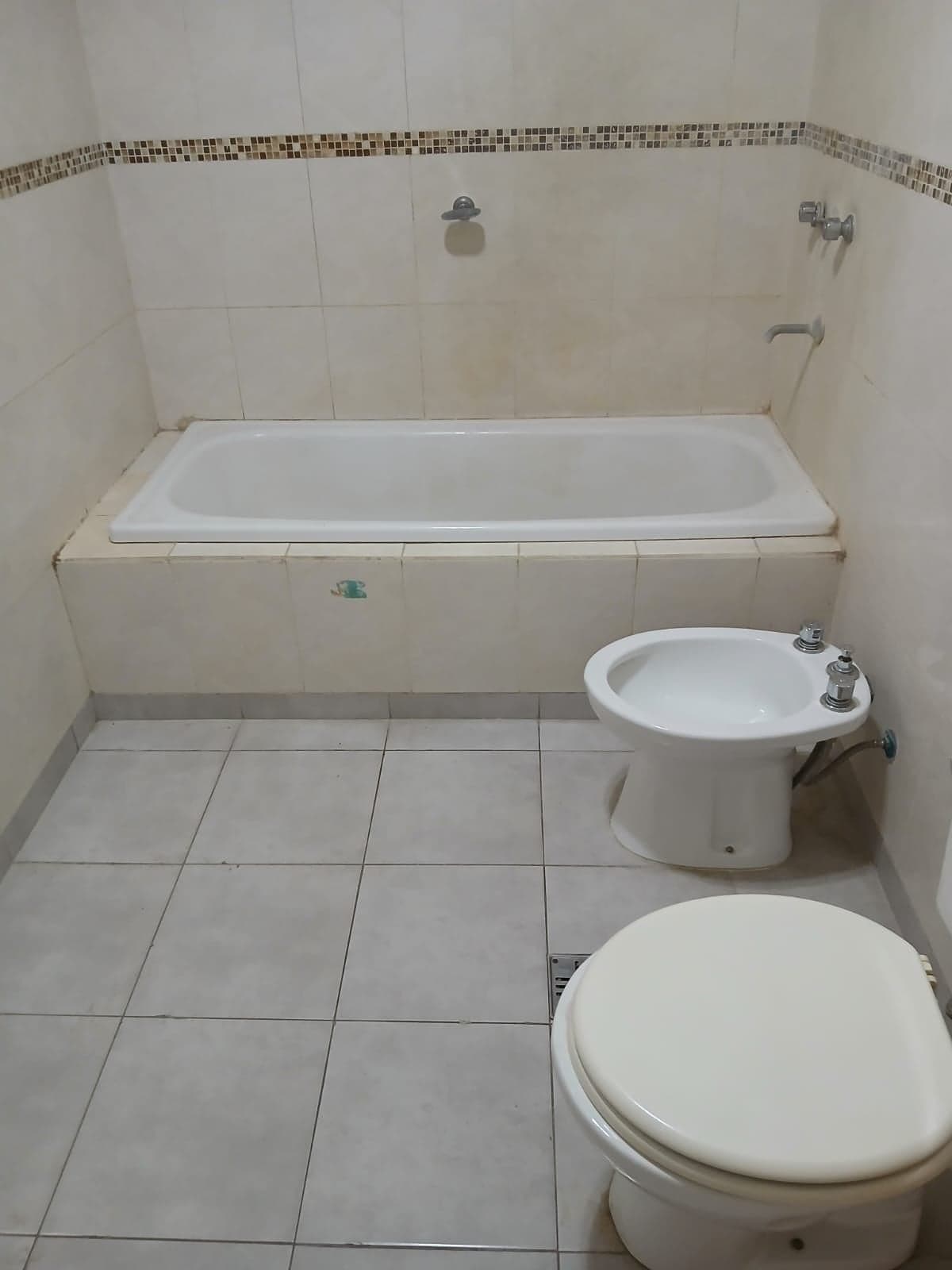 Alquiler duplex tres dormitorios en Mariano Moreno - 10