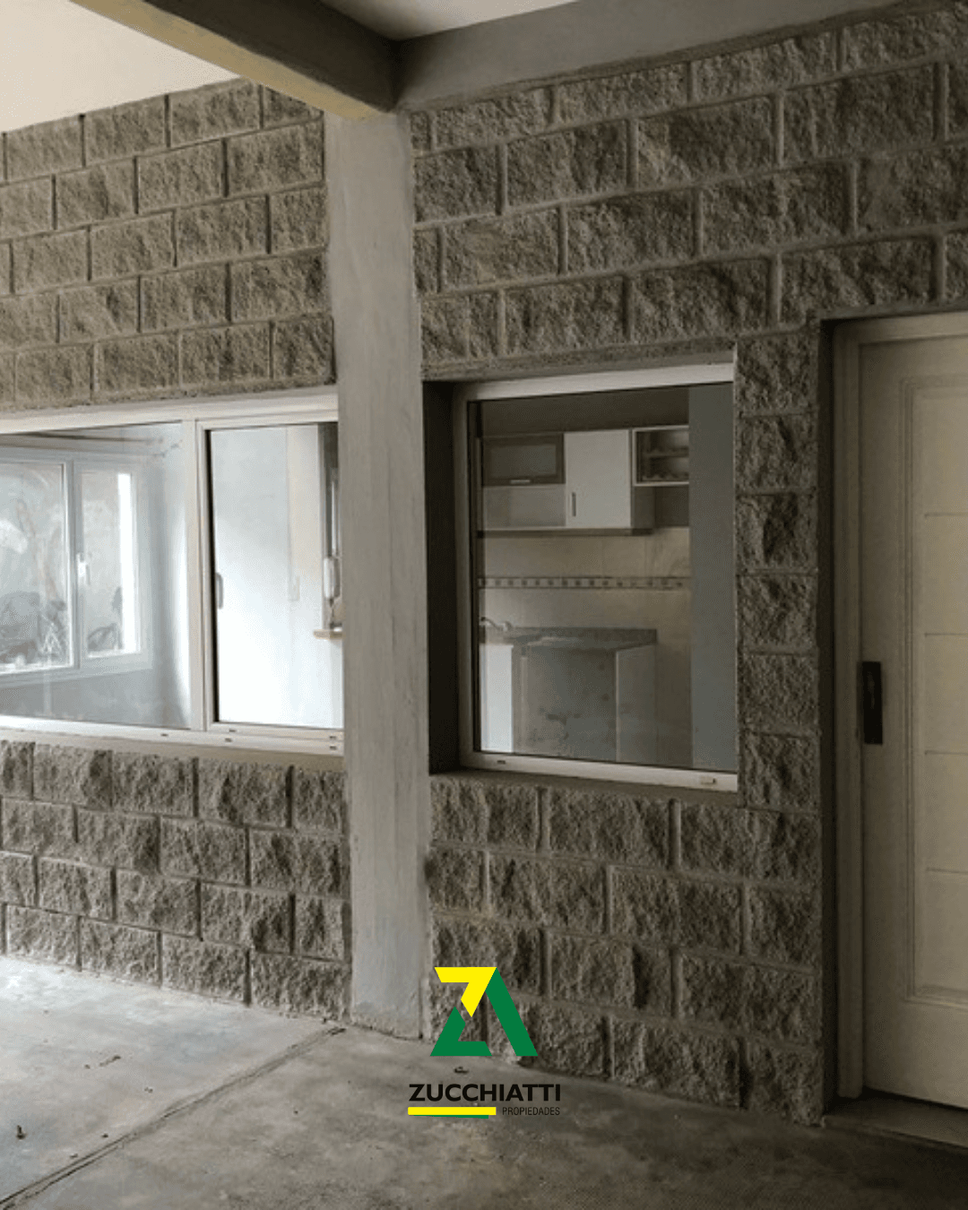 Venta depto planta baja dos dormitorios + 4 cocheras - 2