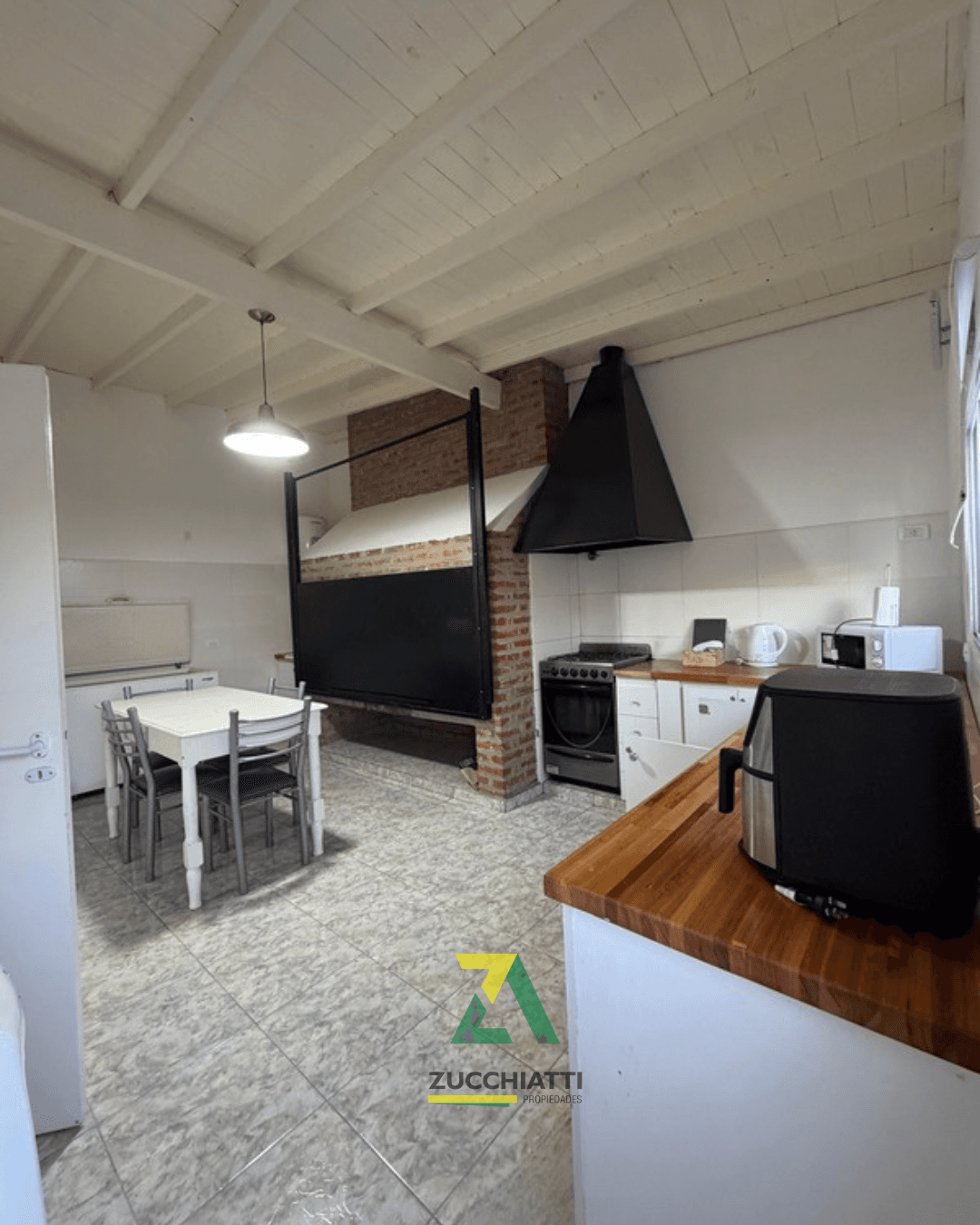 Venta casa en Claromeco - 2