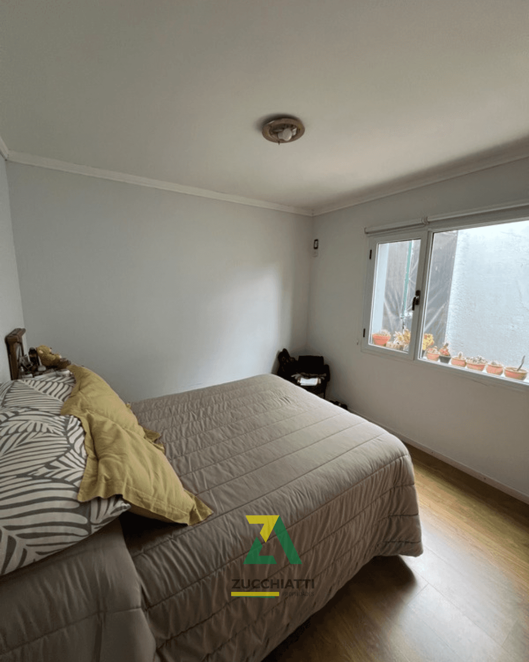 Excelente casa con mejoras en barrio ceco - 9