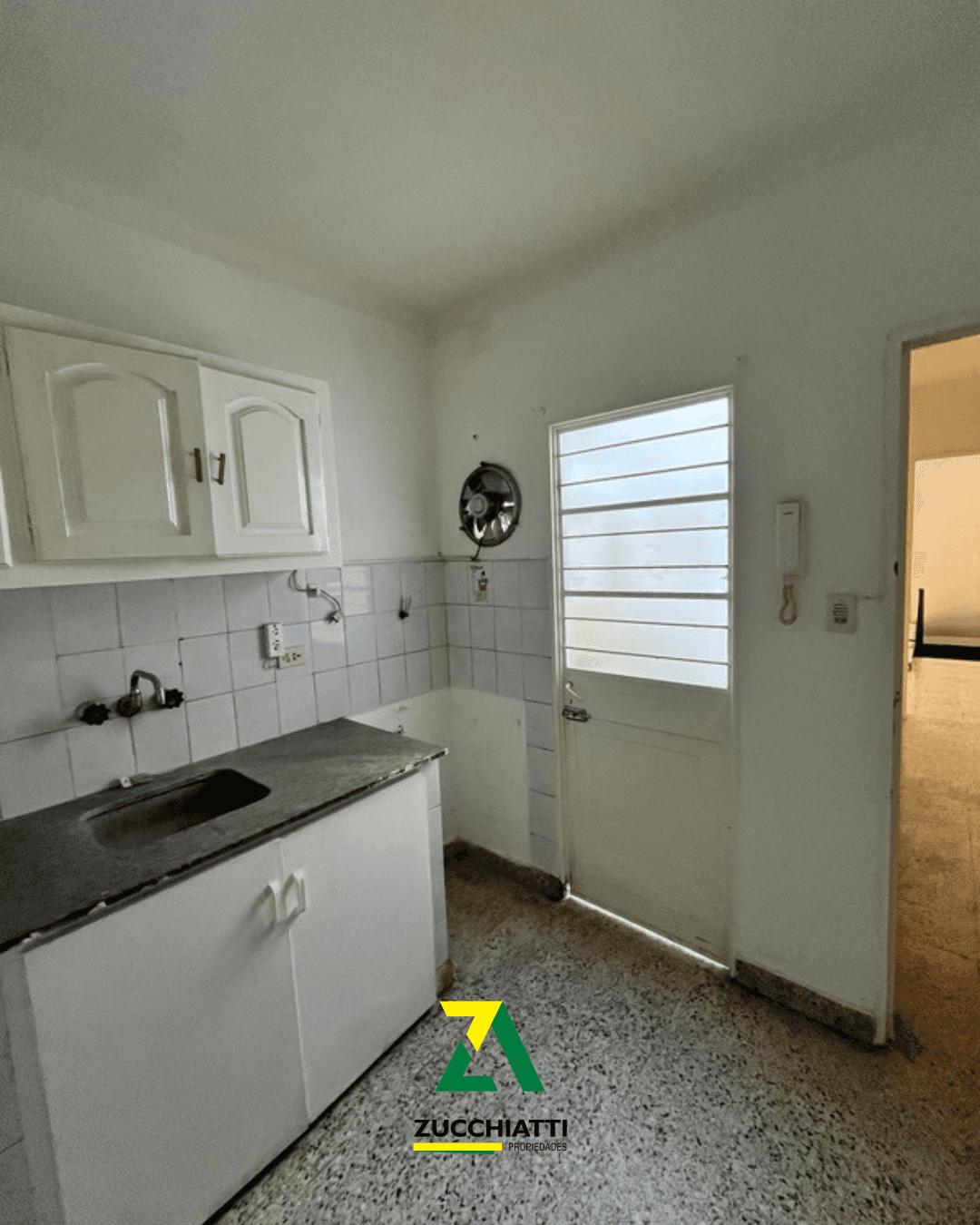 Venta depto interno planta baja microcentro - 3