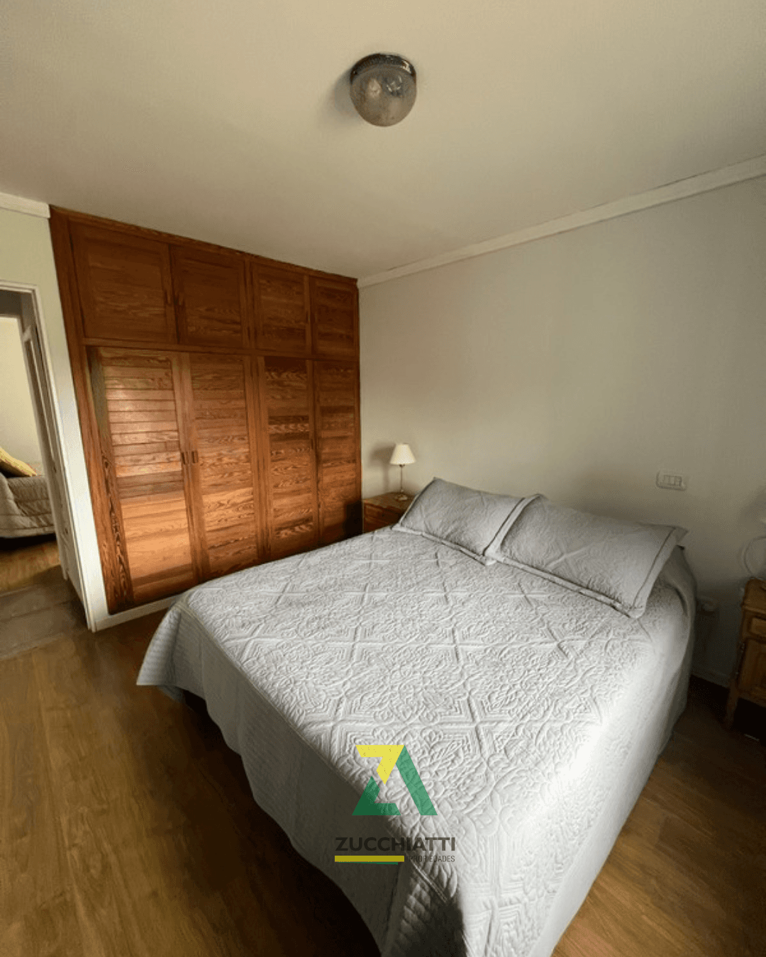 Excelente casa con mejoras en barrio ceco - 12