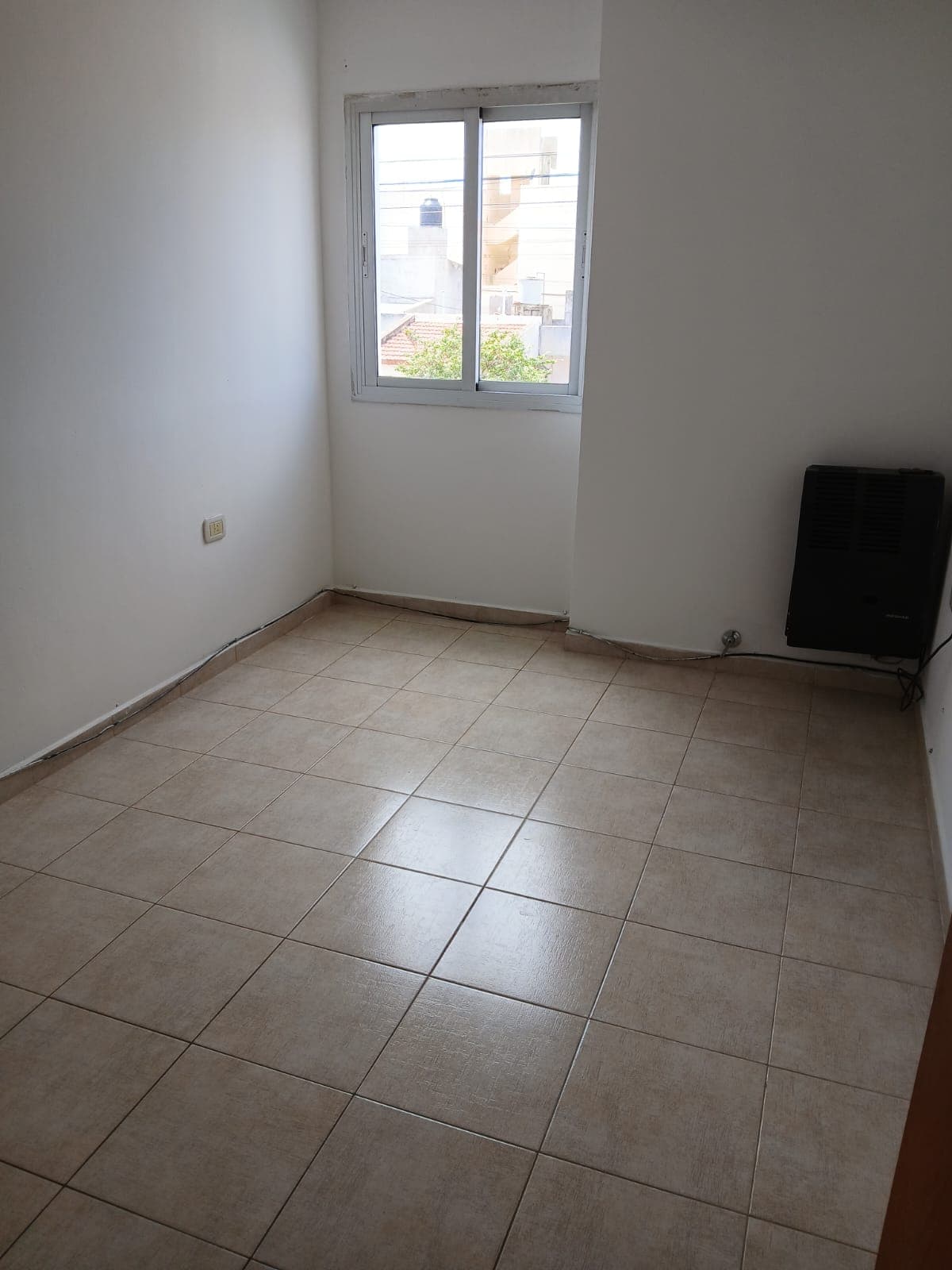 Alquiler duplex tres dormitorios en Mariano Moreno - 7