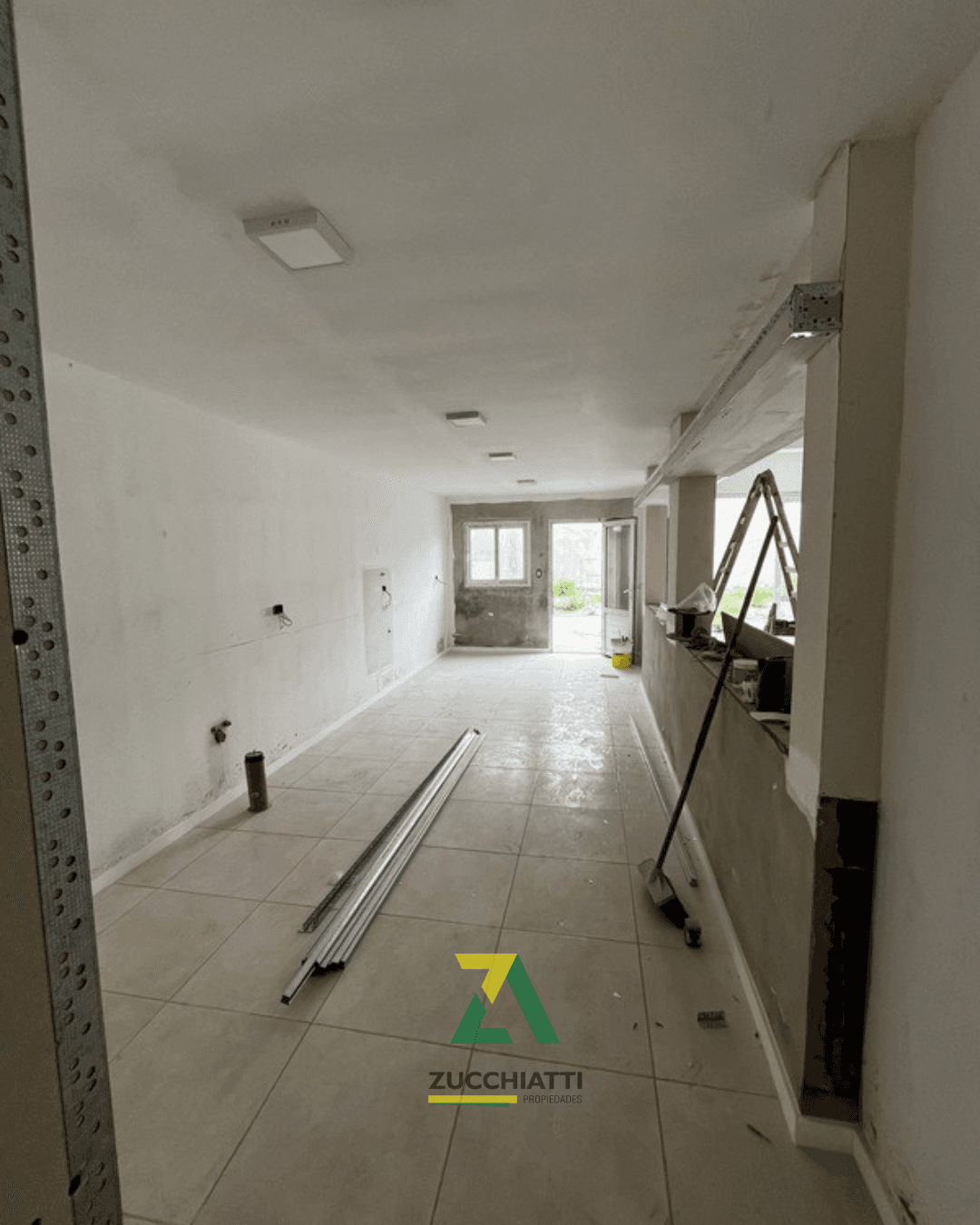 Alquiler salón comercial - 4