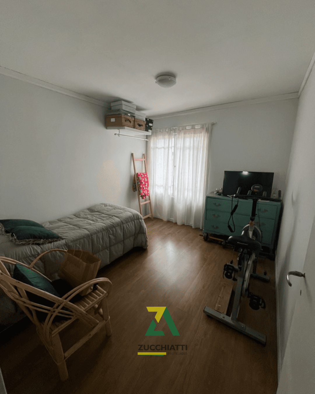 Excelente casa con mejoras en barrio ceco - 8