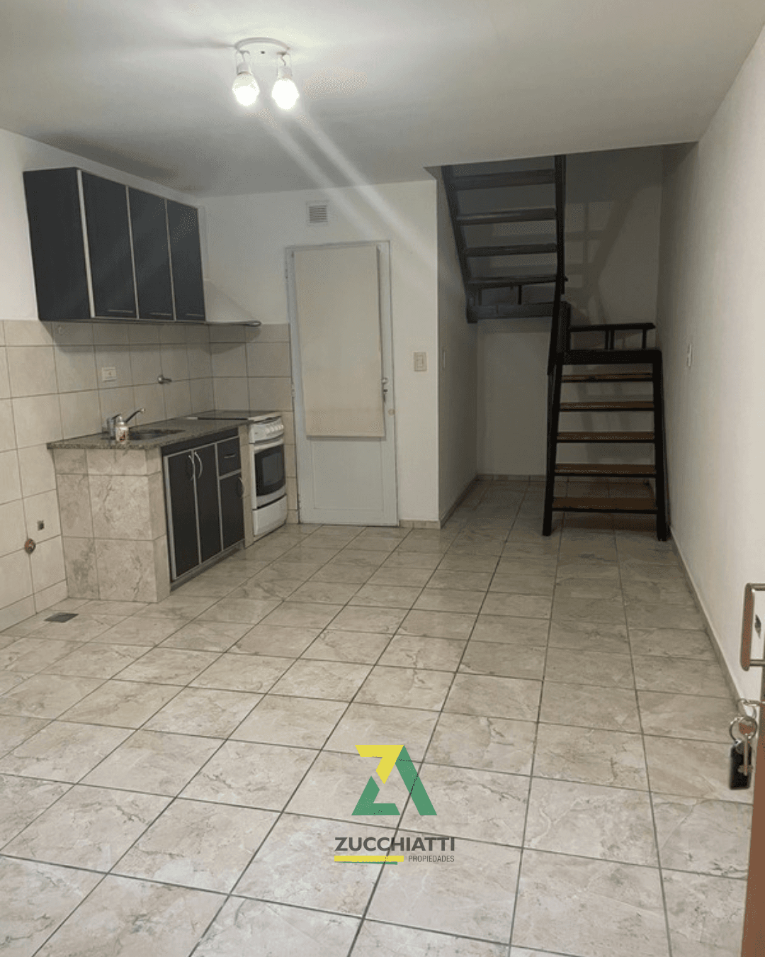 Venta departamento un dormitorio Mariano Moreno - 2