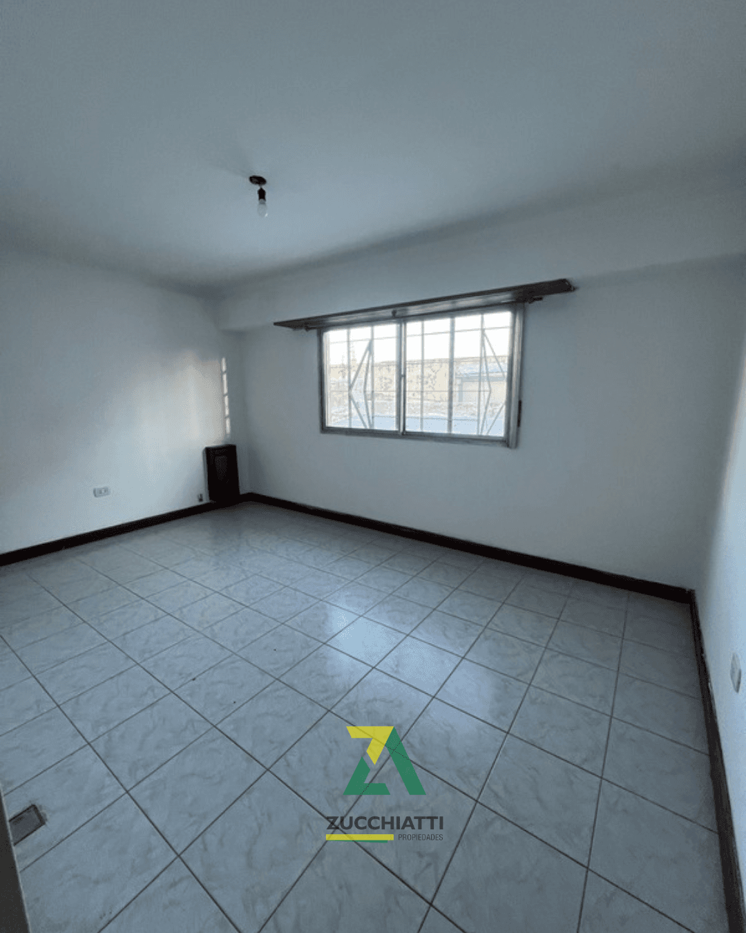 Venta casa 4 dormitorios microcentro - 9