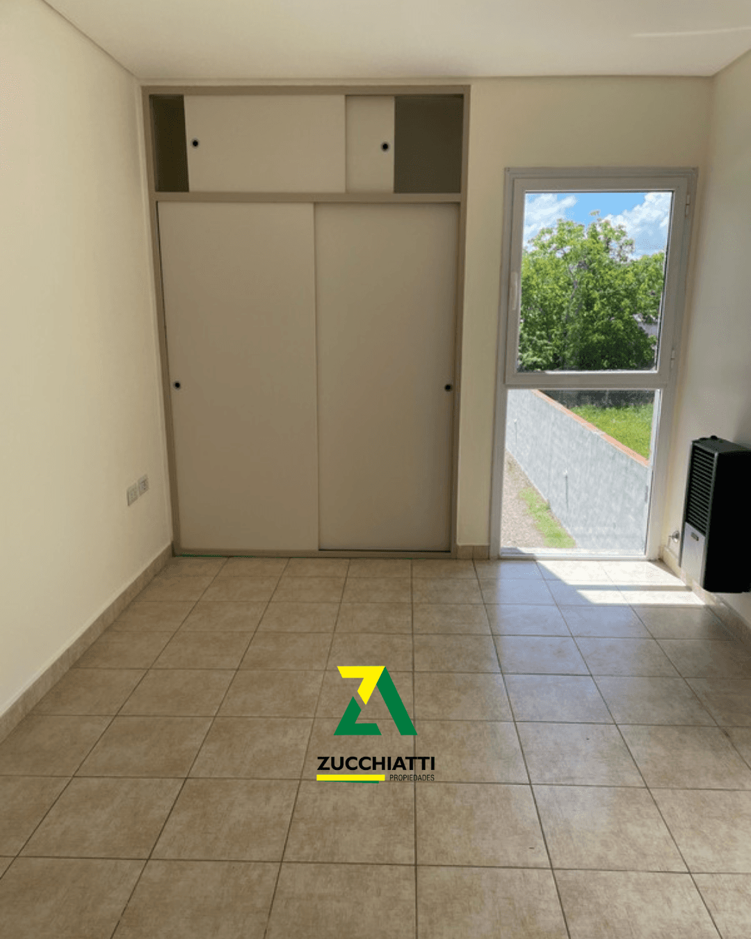 Venta dos departamento + local +  cochera - 3