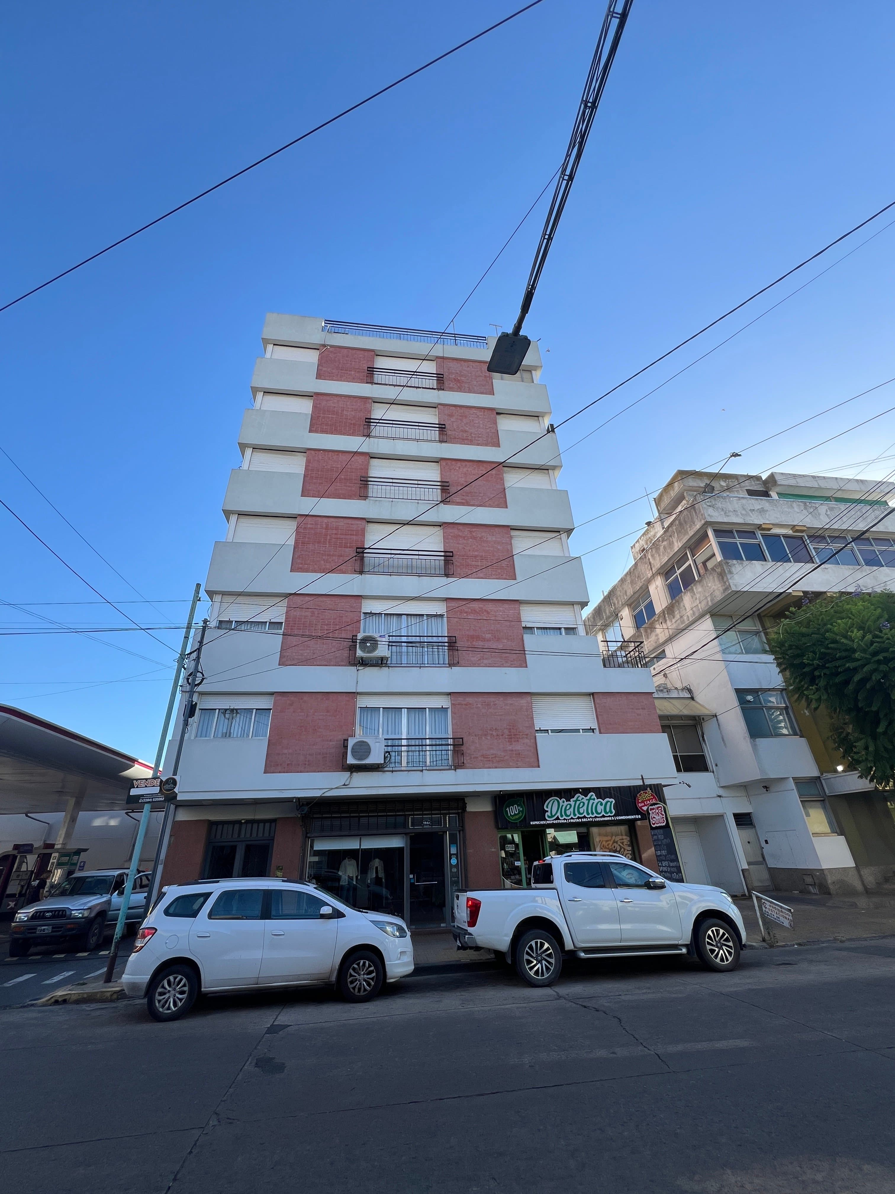 Venta piso de dos dormitorios en microcentro