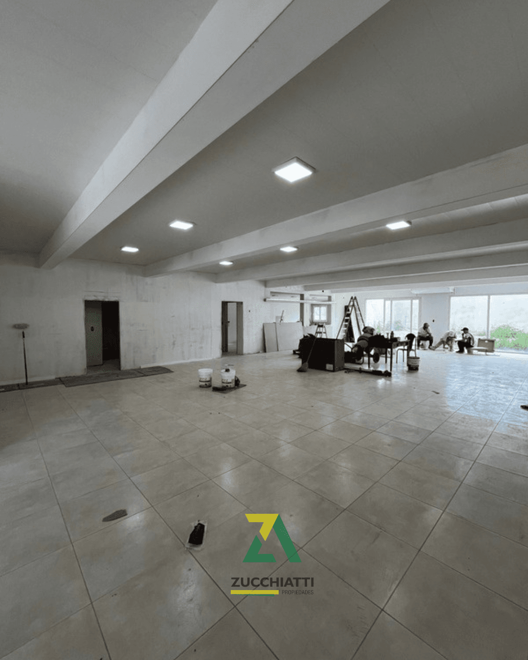 Alquiler salón comercial - 3