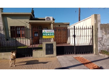 Venta casa tres dormitorios
