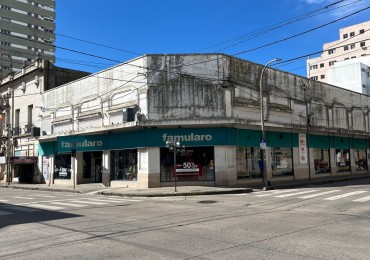 Venta destacada esquina comercial